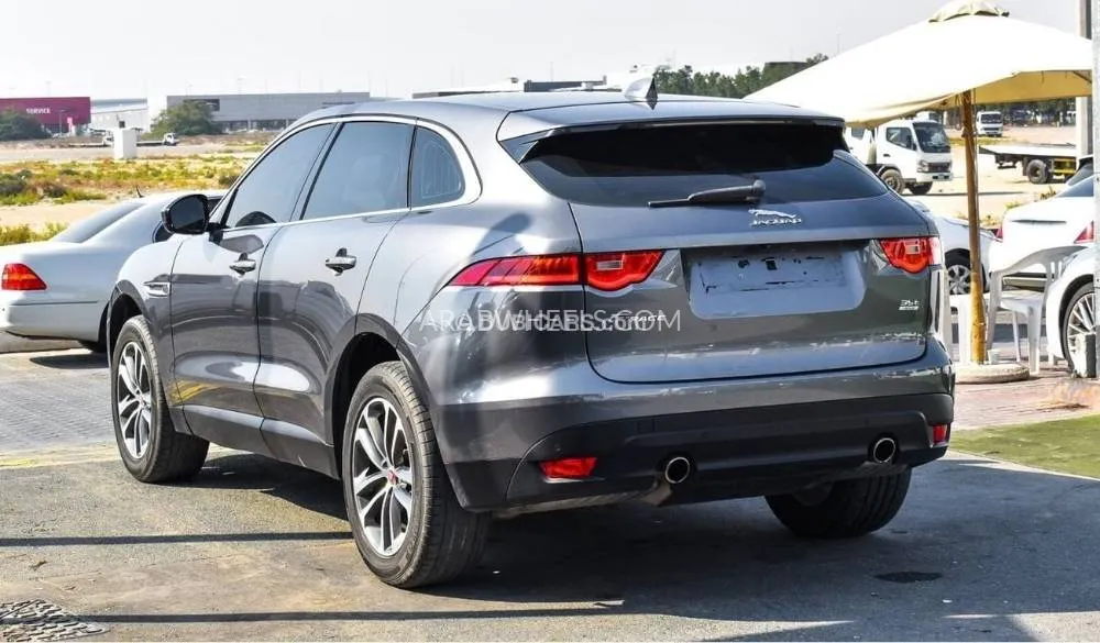 Jaguar F Pace 2017 for Sale in Sharjah Image-12