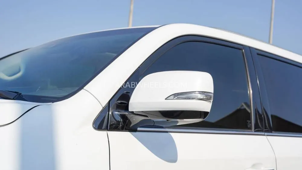 Lexus LX 2016 for Sale in Sharjah Image-15