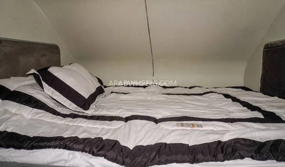 GMC Sierra 2010 for Sale in Sharjah Image-11