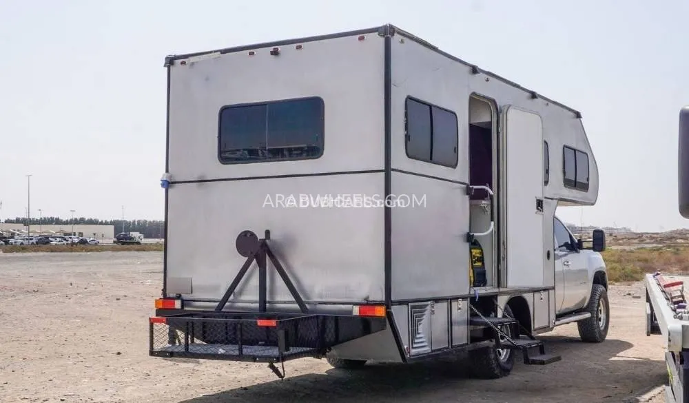 GMC Sierra 2010 for Sale in Sharjah Image-17