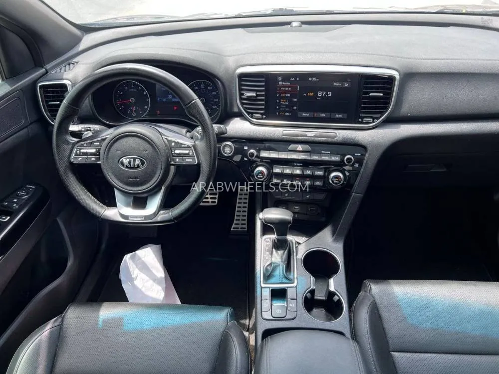 Kia Sportage 2022 for Sale in Sharjah Image-10