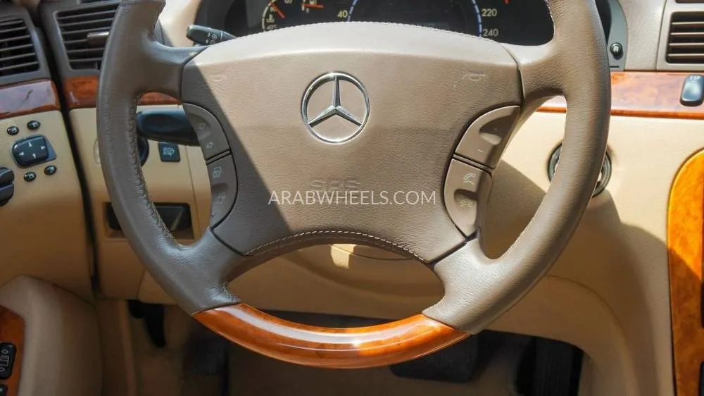 مرسيدس بنز CLS Class 2002 for Sale in الشارقة Image-5