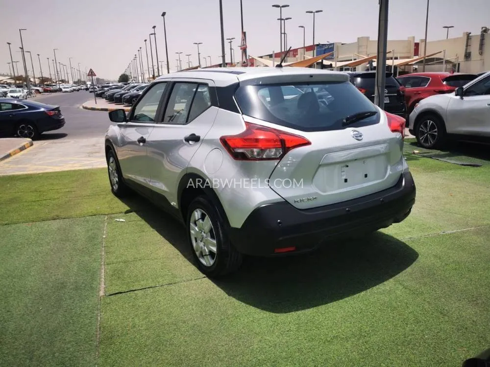 Nissan Kicks 2020 for Sale in Sharjah Image-9