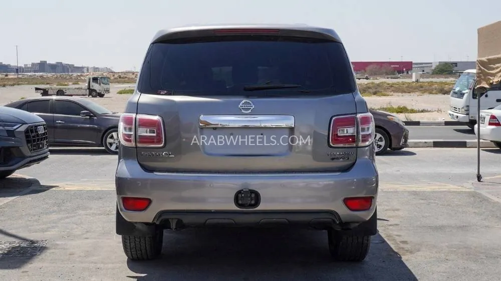 Nissan Patrol 2012 for Sale in Sharjah Image-16