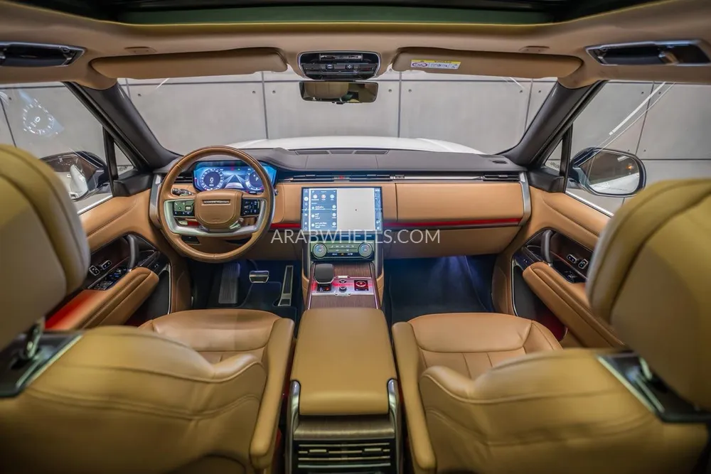 Land Rover Range Rover 2023 for Sale in Dubai Image-8