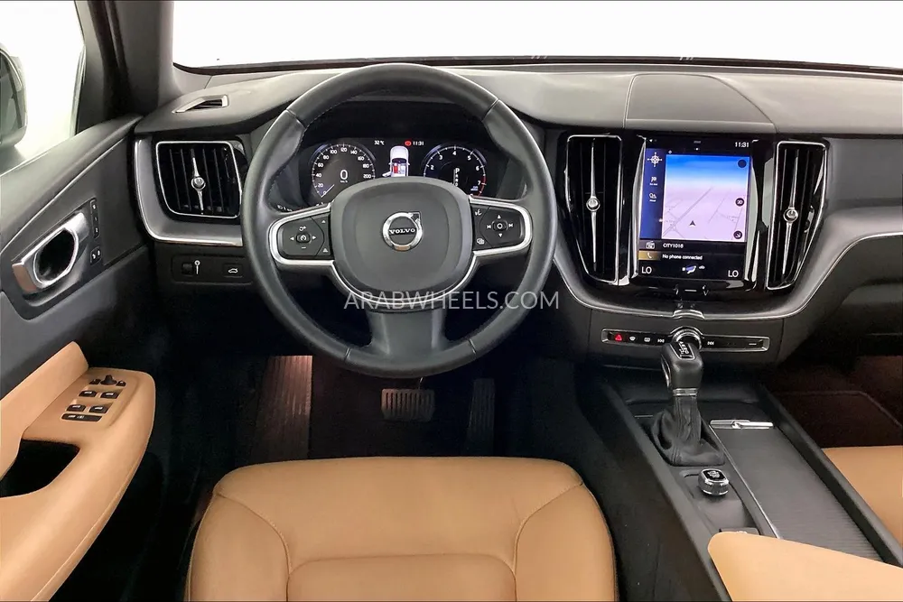 فولفو إكس سي 60 2020 for Sale in دبي Image-11