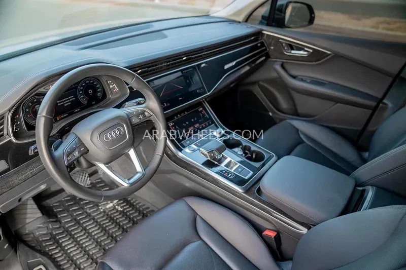 Audi Q7 2023 for Sale in Dubai Image-11