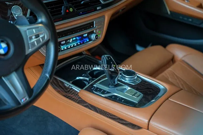 BMW 7 series 2021 for Sale in Sharjah Image-8