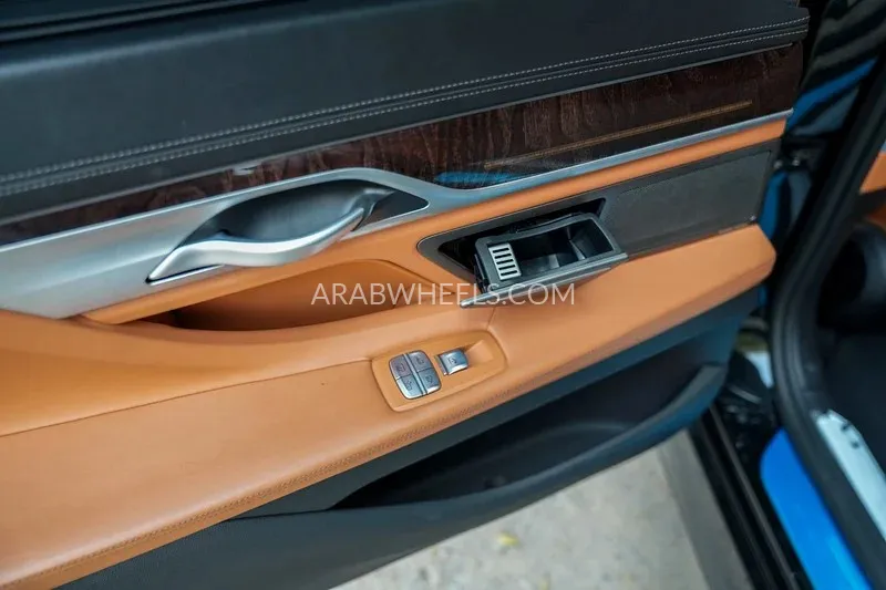 BMW 7 series 2021 for Sale in Sharjah Image-10