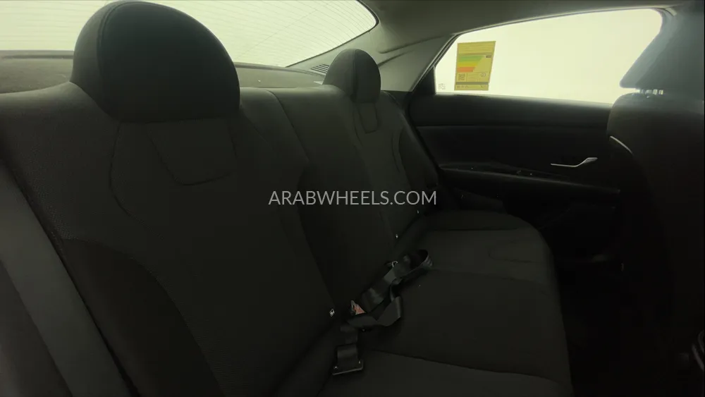 Hyundai Elantra 2023 for Sale in Dubai Image-24