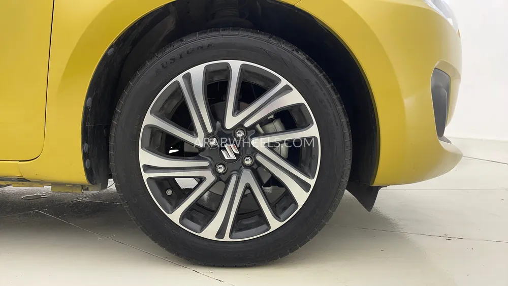 Suzuki Swift 2023 for Sale in Dubai Image-10