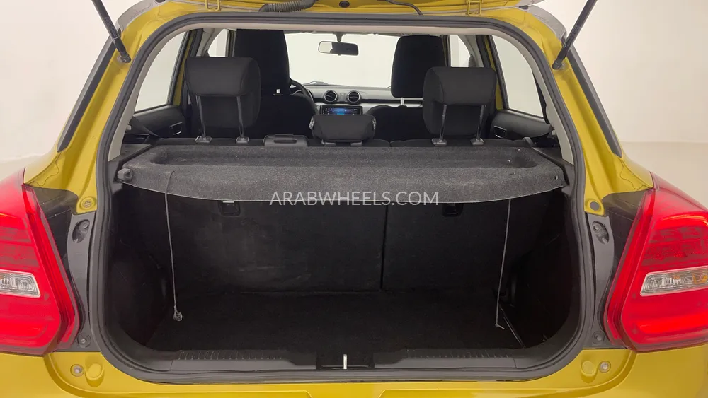 Suzuki Swift 2023 for Sale in Dubai Image-26