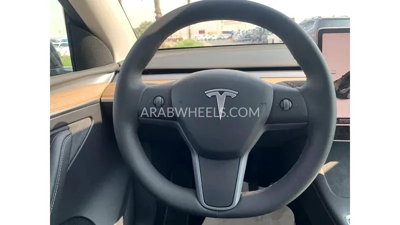 Tesla Model Y 2022 for Sale in Dubai Image-2