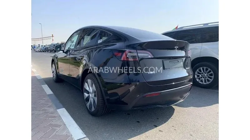 Tesla Model Y 2022 for Sale in Dubai Image-8