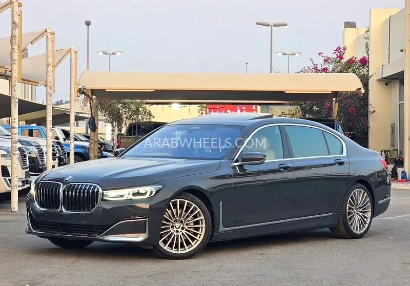 BMW 7 series 2022 for Sale in Sharjah Image-8