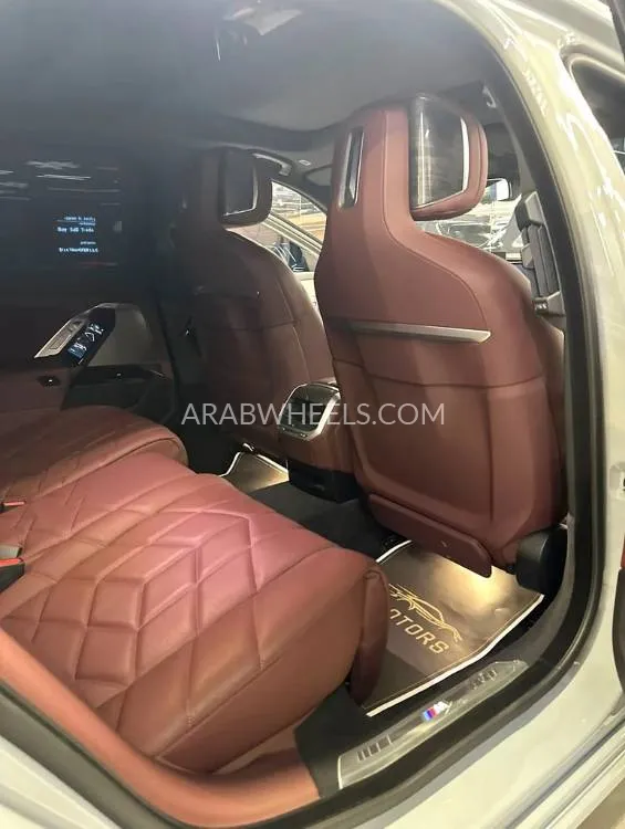 BMW 7 series 2023 for Sale in Dubai Image-4