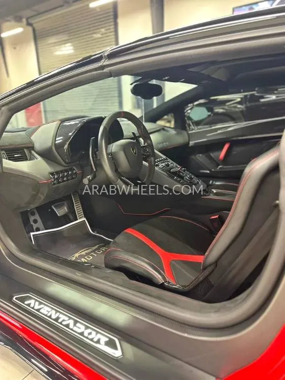 Lamborghini Aventador 2021 for Sale in Dubai Image-4