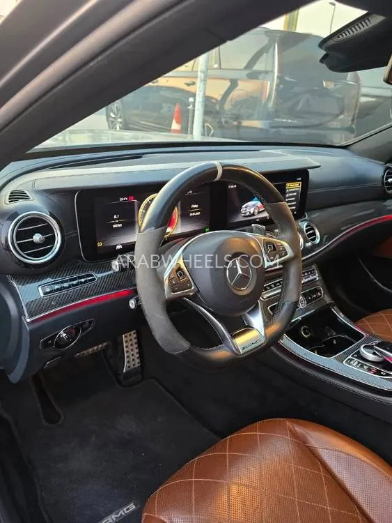Mercedes Benz E Class 2018 for Sale in Sharjah Image-6