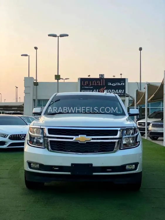 Chevrolet Tahoe 2015 for Sale in Sharjah Image-13