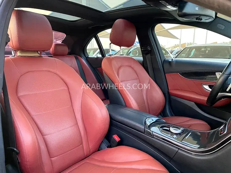 مرسيدس بنز كلاس C 2017 for Sale in الشارقة Image-15