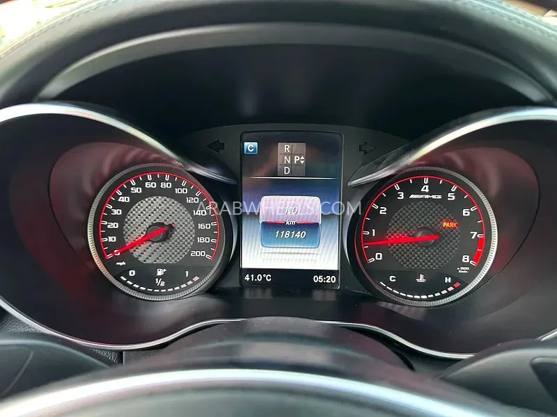 Mercedes Benz C Class 2018 for Sale in Sharjah Image-5