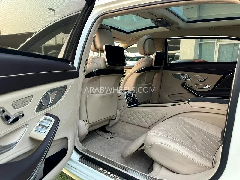 مرسيدس بنز CLS Class 2015 for Sale in الشارقة Image-19