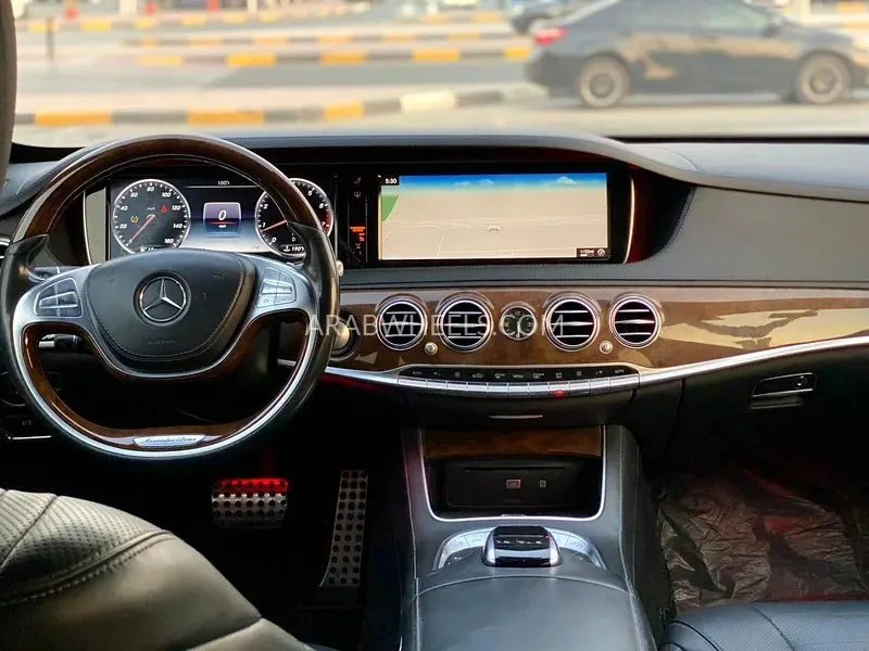 مرسيدس بنز CLS Class 2016 for Sale in الشارقة Image-10