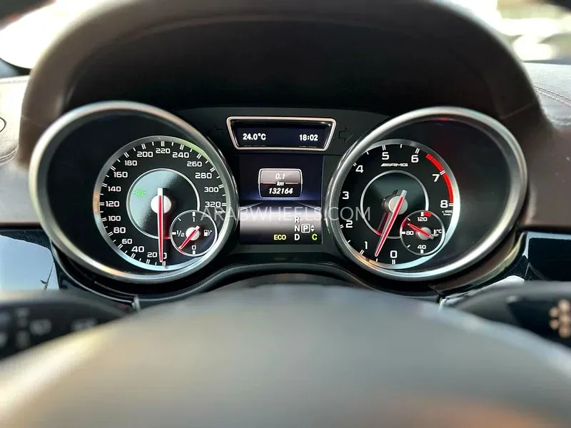 Mercedes Benz GL Class 2016 for Sale in Sharjah Image-10