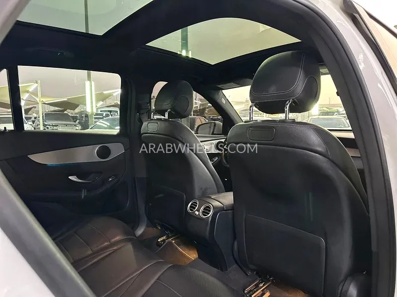 Mercedes Benz GLC Class 2019 for Sale in Sharjah Image-4