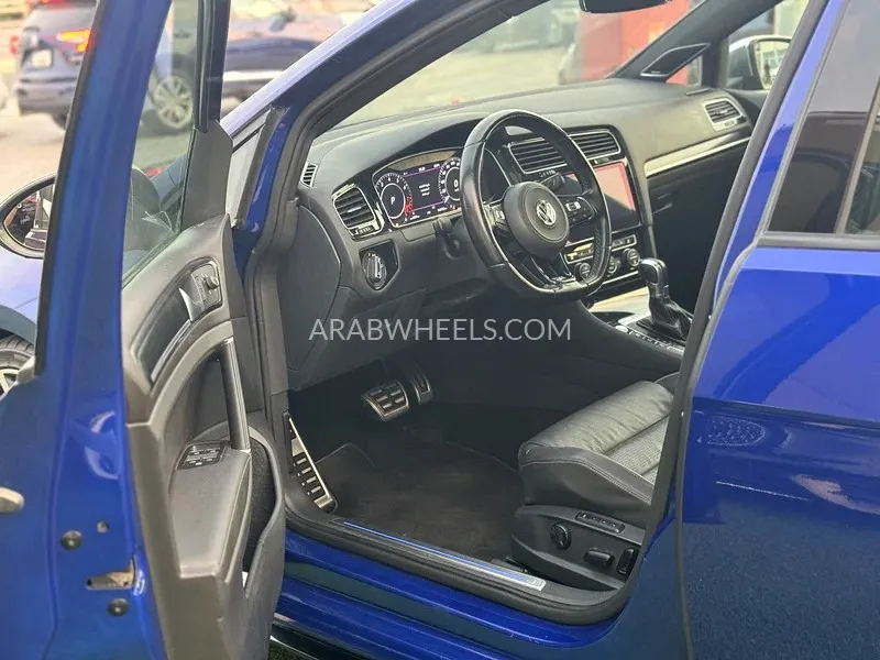 Volkswagen Golf 2018 for Sale in Sharjah Image-9