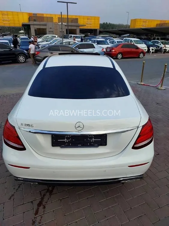 Mercedes Benz E Class 2017 for Sale in Sharjah Image-6