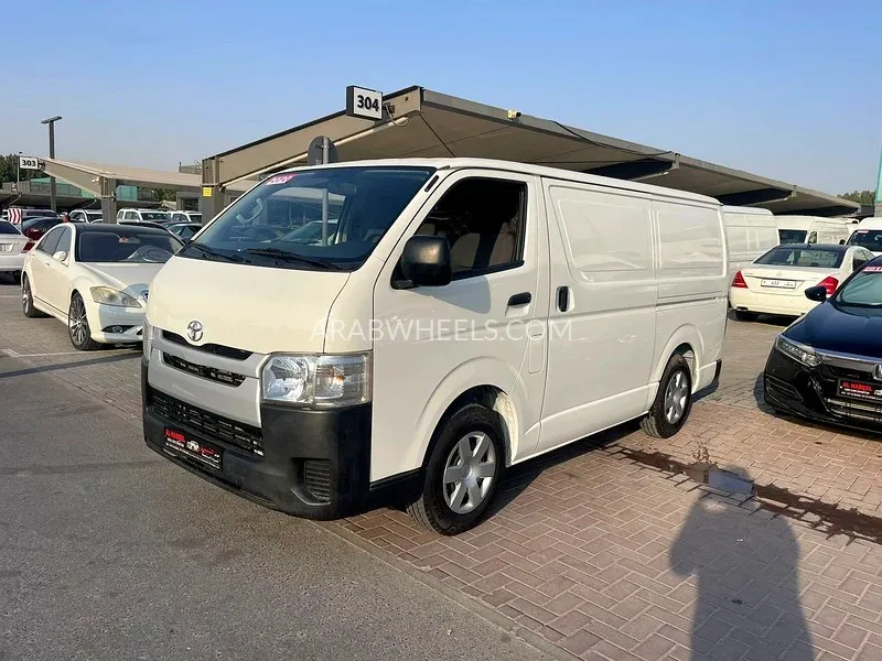 تويوتا هايس 2020 for Sale in الشارقة Image-3