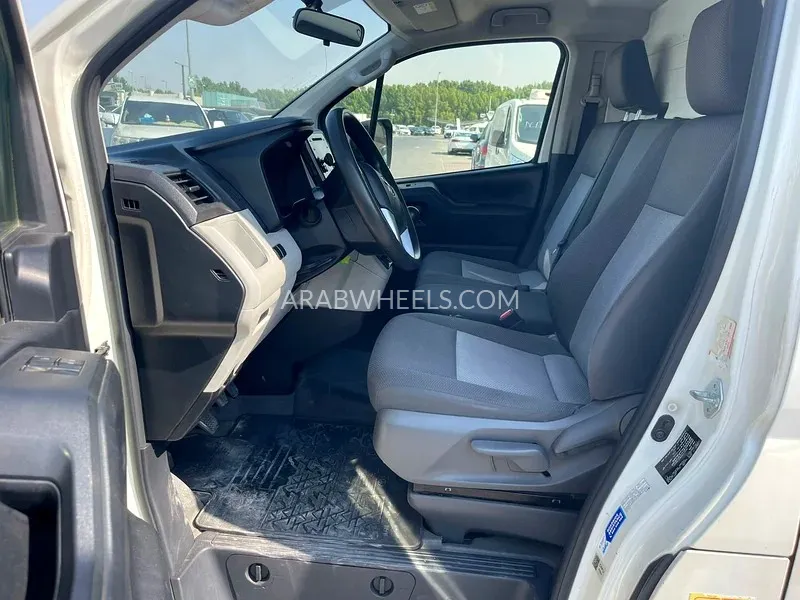 تويوتا هايس 2021 for Sale in الشارقة Image-9