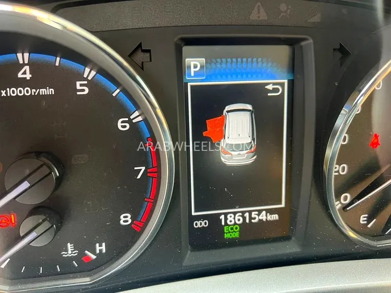 Toyota Rav4 2018 for Sale in Sharjah Image-12