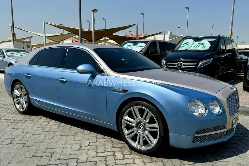 Bentley Flying Spur 2017 for Sale in Sharjah Image-2