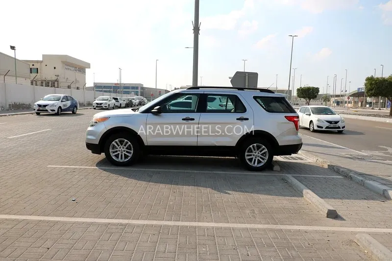 Ford Explorer 2013 for Sale in Abu Dhabi Image-7