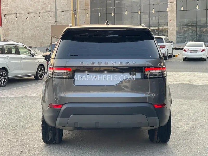 لاند روفر ديسكفري 2017 for Sale in الشارقة Image-4