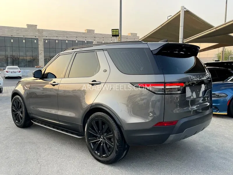 لاند روفر ديسكفري 2017 for Sale in الشارقة Image-6