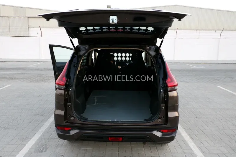 Mitsubishi Xpander 2022 for Sale in Abu Dhabi Image-14