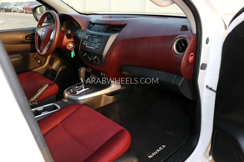 Nissan Navara 2022 for Sale in Abu Dhabi Image-14