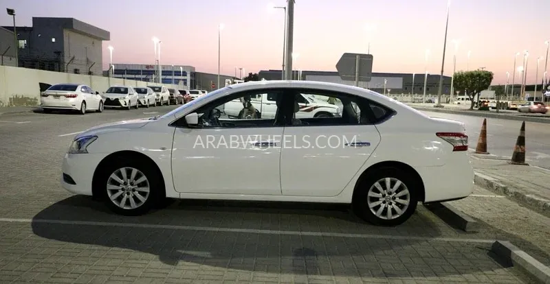 Nissan Sentra 2020 for Sale in Abu Dhabi Image-4