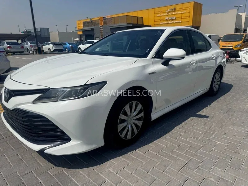 Toyota Camry 2019 for Sale in Sharjah Image-2
