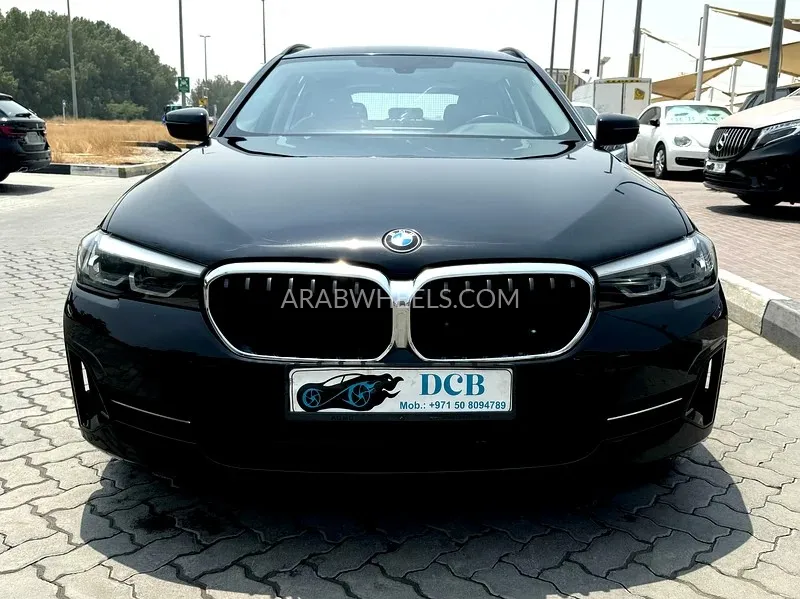 BMW 5 series 2023 for Sale in Sharjah Image-8