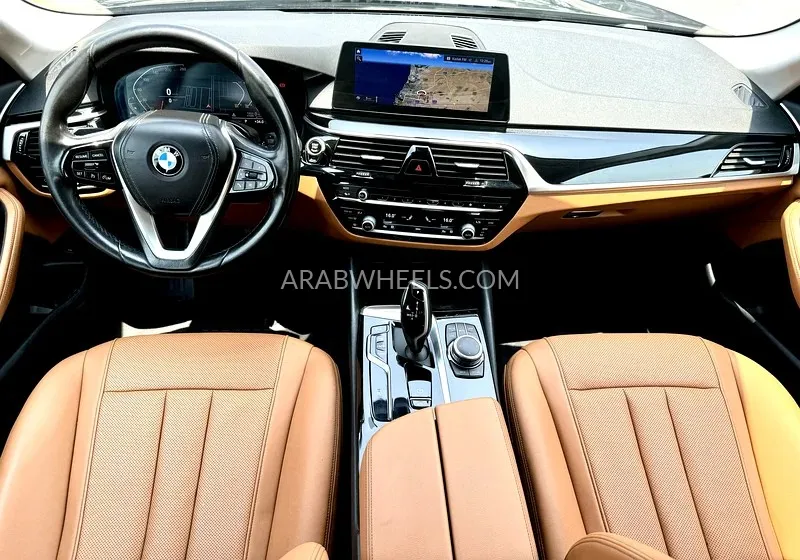 BMW 5 series 2023 for Sale in Sharjah Image-10