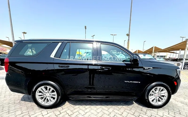 GMC Yukon 2023 for Sale in Sharjah Image-8