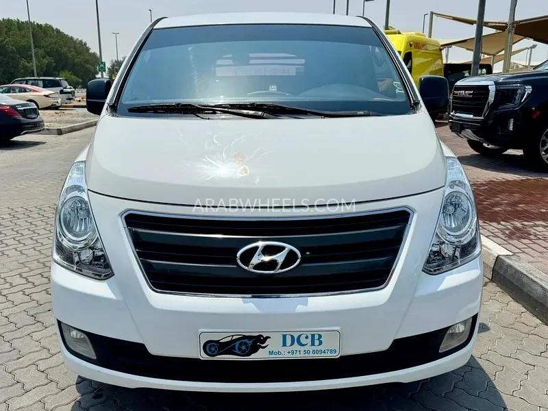 هيونداي H1 2016 for Sale in الشارقة Image-2