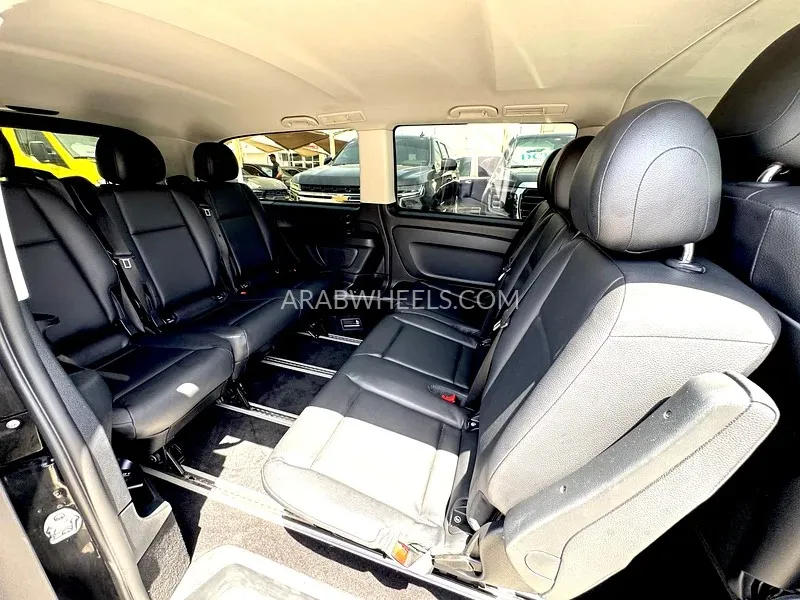 Mercedes Benz V Class 2019 for Sale in Sharjah Image-12