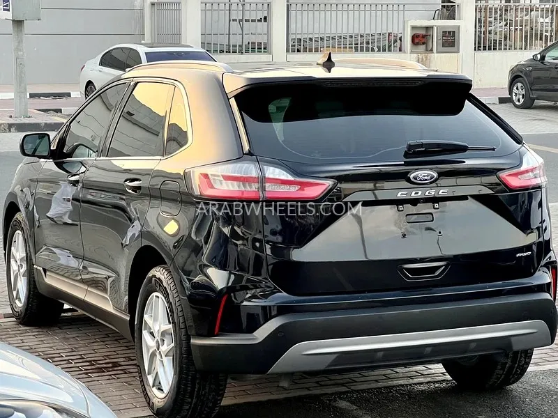 Ford Edge 2022 for Sale in Sharjah Image-5