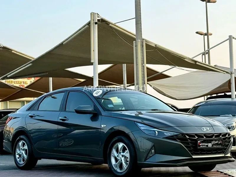 هيونداي إلنترا 2023 for Sale in الشارقة Image-2