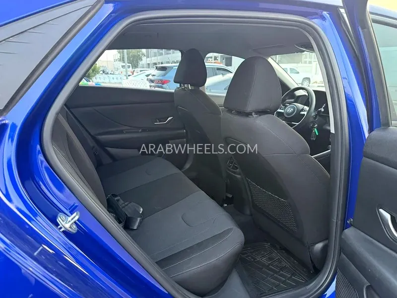 Hyundai Elantra 2022 for Sale in Sharjah Image-10